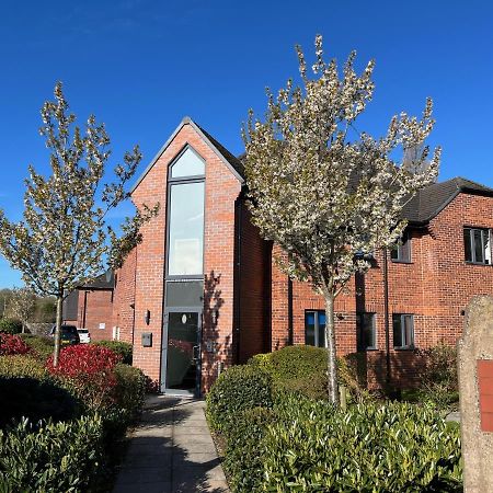 Cross Court, Stafford By Bell Apartments Exterior foto