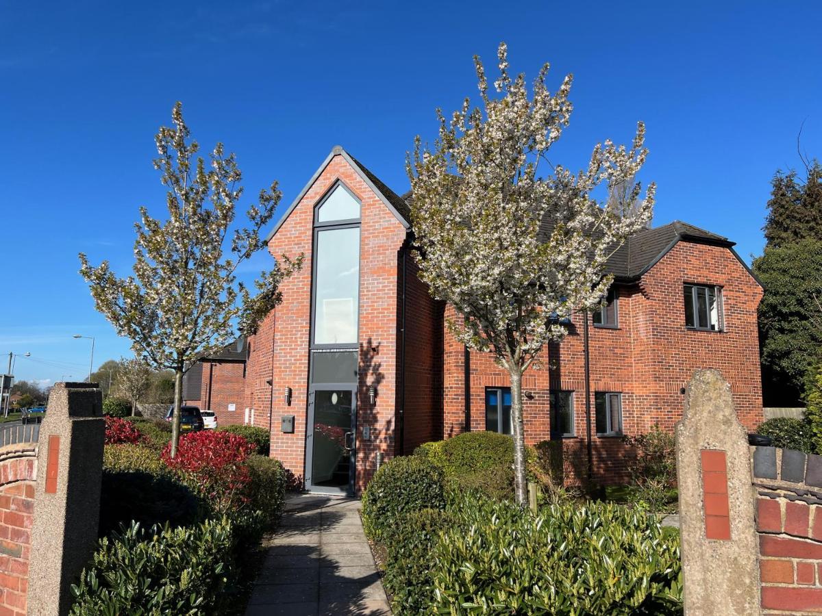 Cross Court, Stafford By Bell Apartments Exterior foto