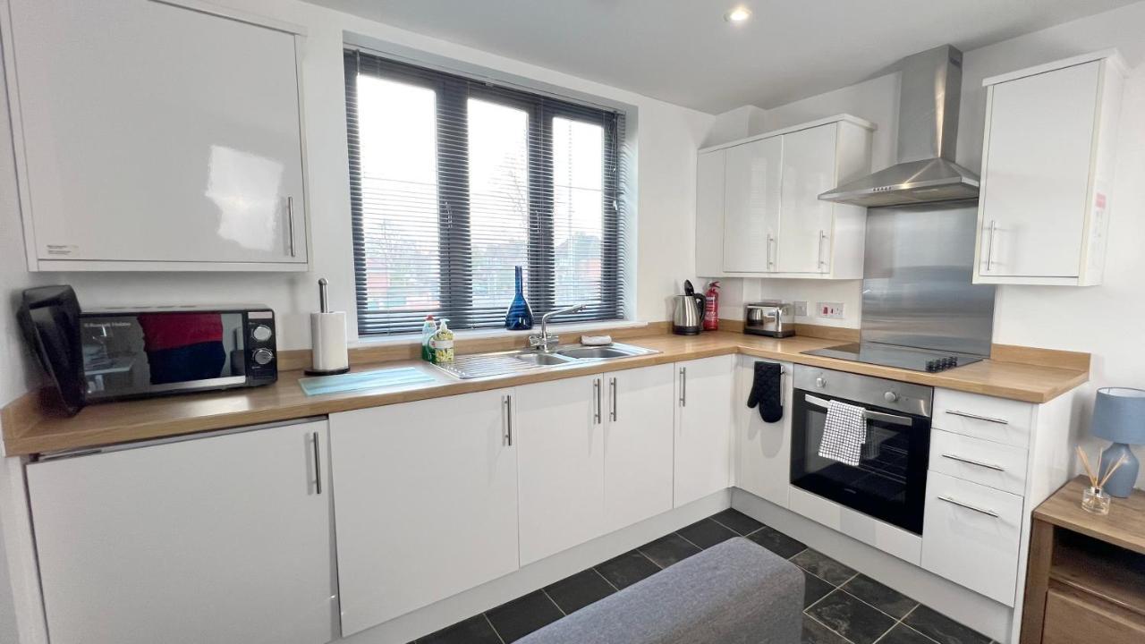 Cross Court, Stafford By Bell Apartments Exterior foto